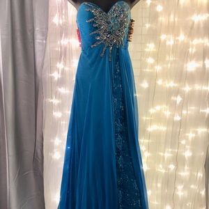 Mac Duggal gown
